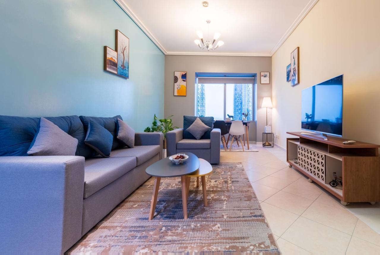 Trinity Holiday Homes - Sheikh Zayed Road Near To Financial Center Metro Station Dubai Exterior photo