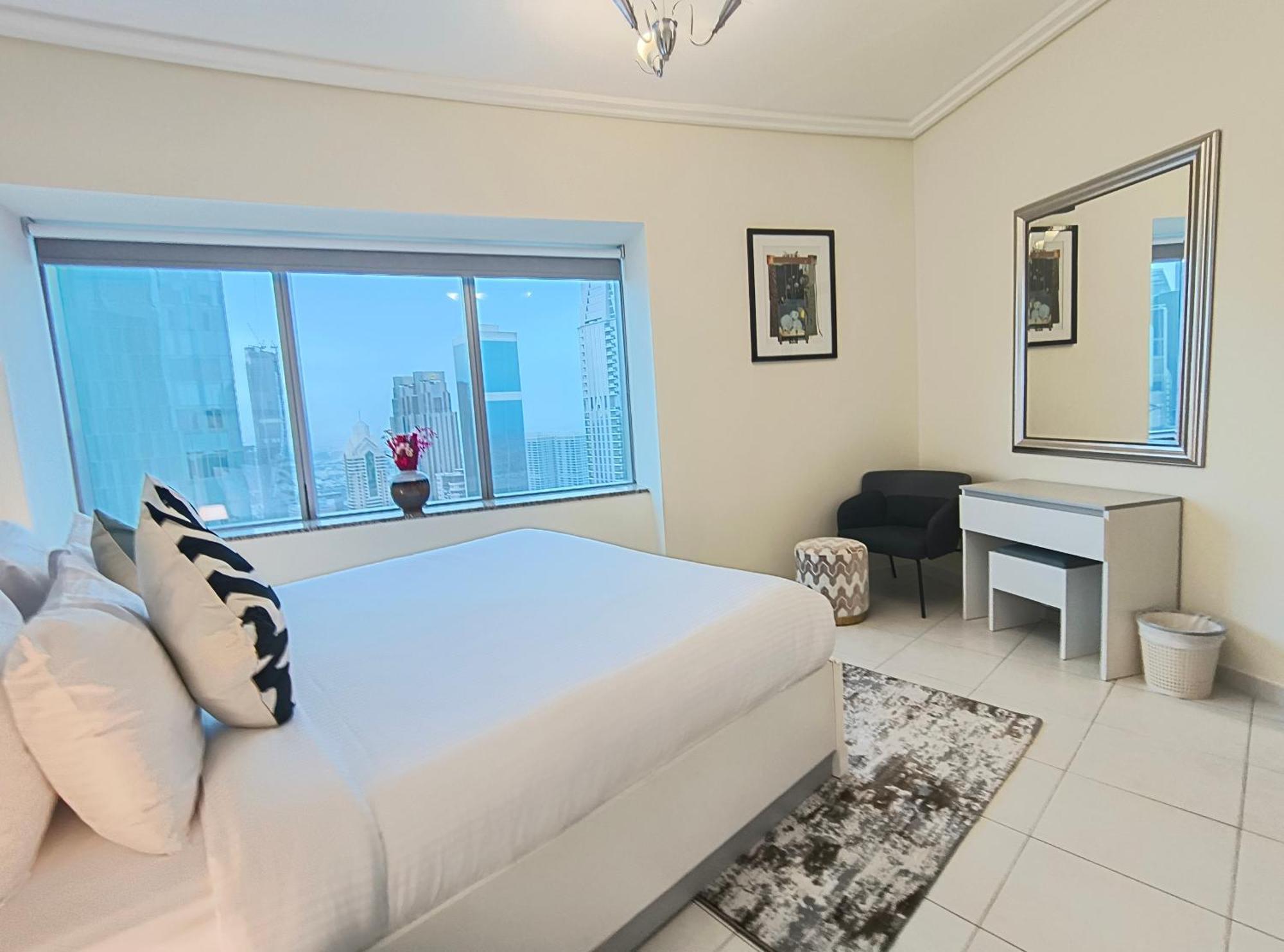 Trinity Holiday Homes - Sheikh Zayed Road Near To Financial Center Metro Station Dubai Exterior photo