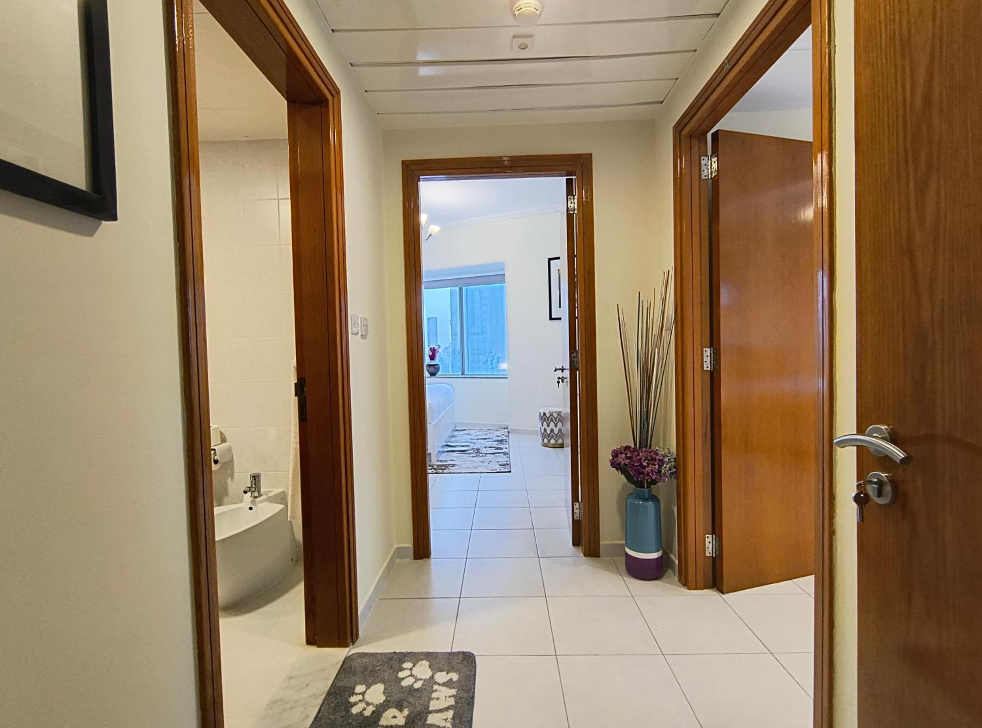 Trinity Holiday Homes - Sheikh Zayed Road Near To Financial Center Metro Station Dubai Exterior photo