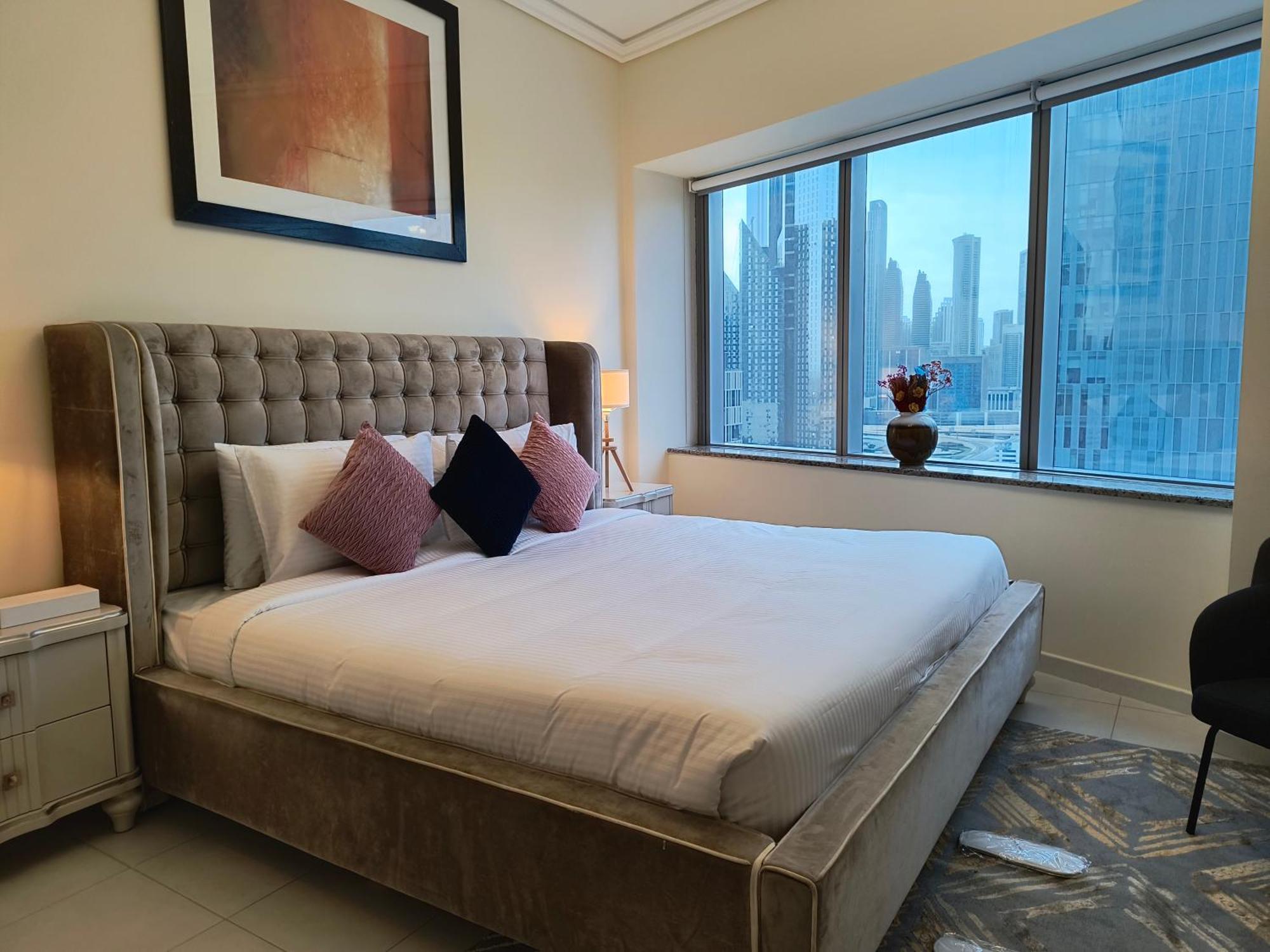 Trinity Holiday Homes - Sheikh Zayed Road Near To Financial Center Metro Station Dubai Exterior photo