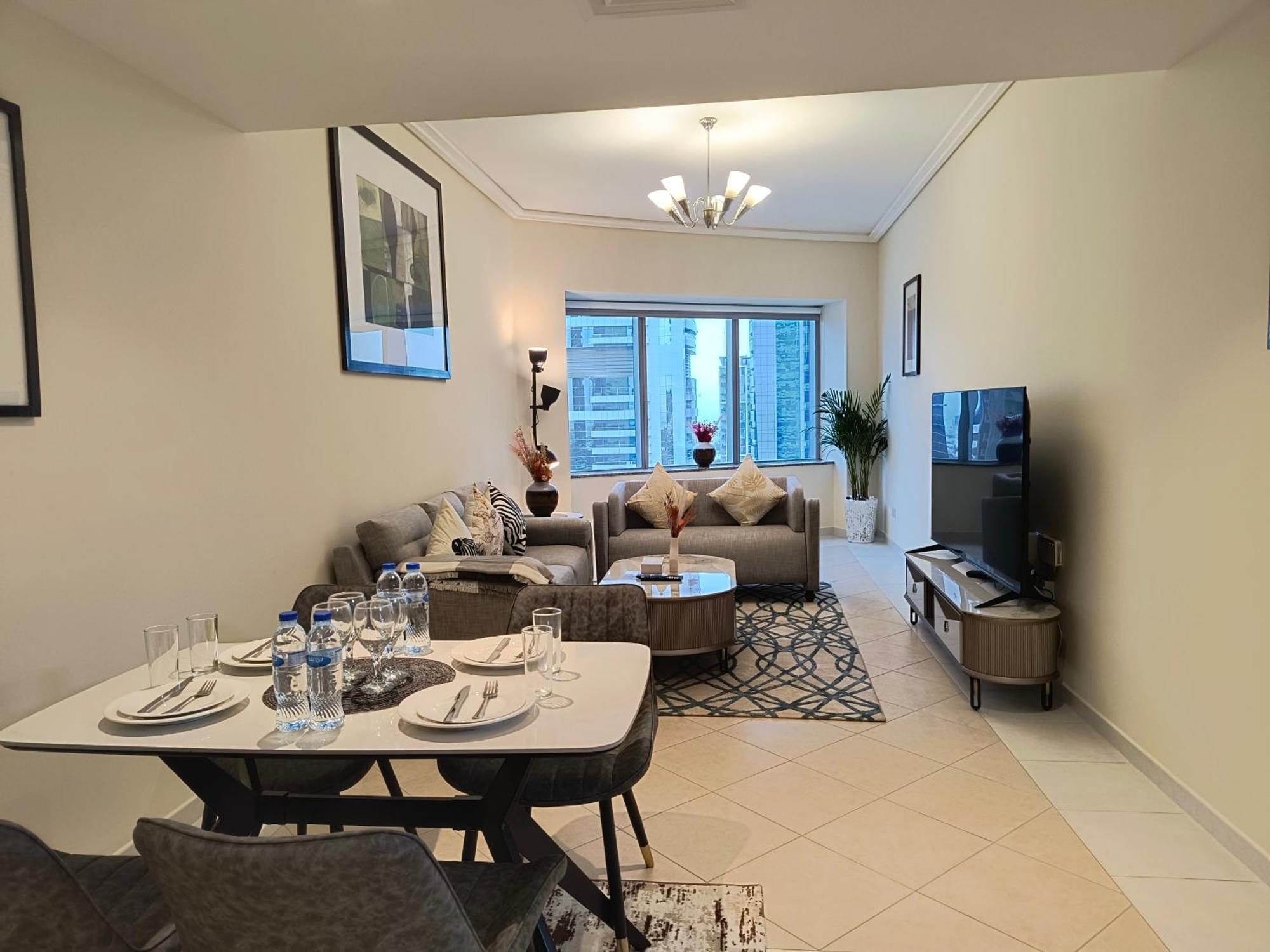 Trinity Holiday Homes - Sheikh Zayed Road Near To Financial Center Metro Station Dubai Exterior photo