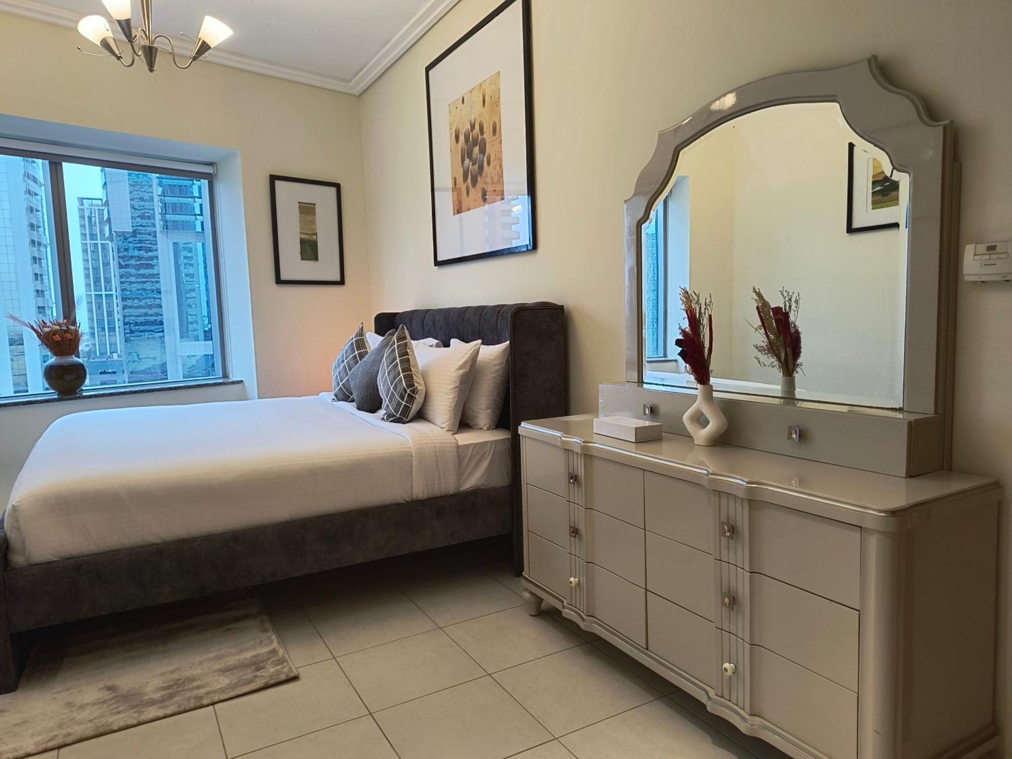 Trinity Holiday Homes - Sheikh Zayed Road Near To Financial Center Metro Station Dubai Exterior photo