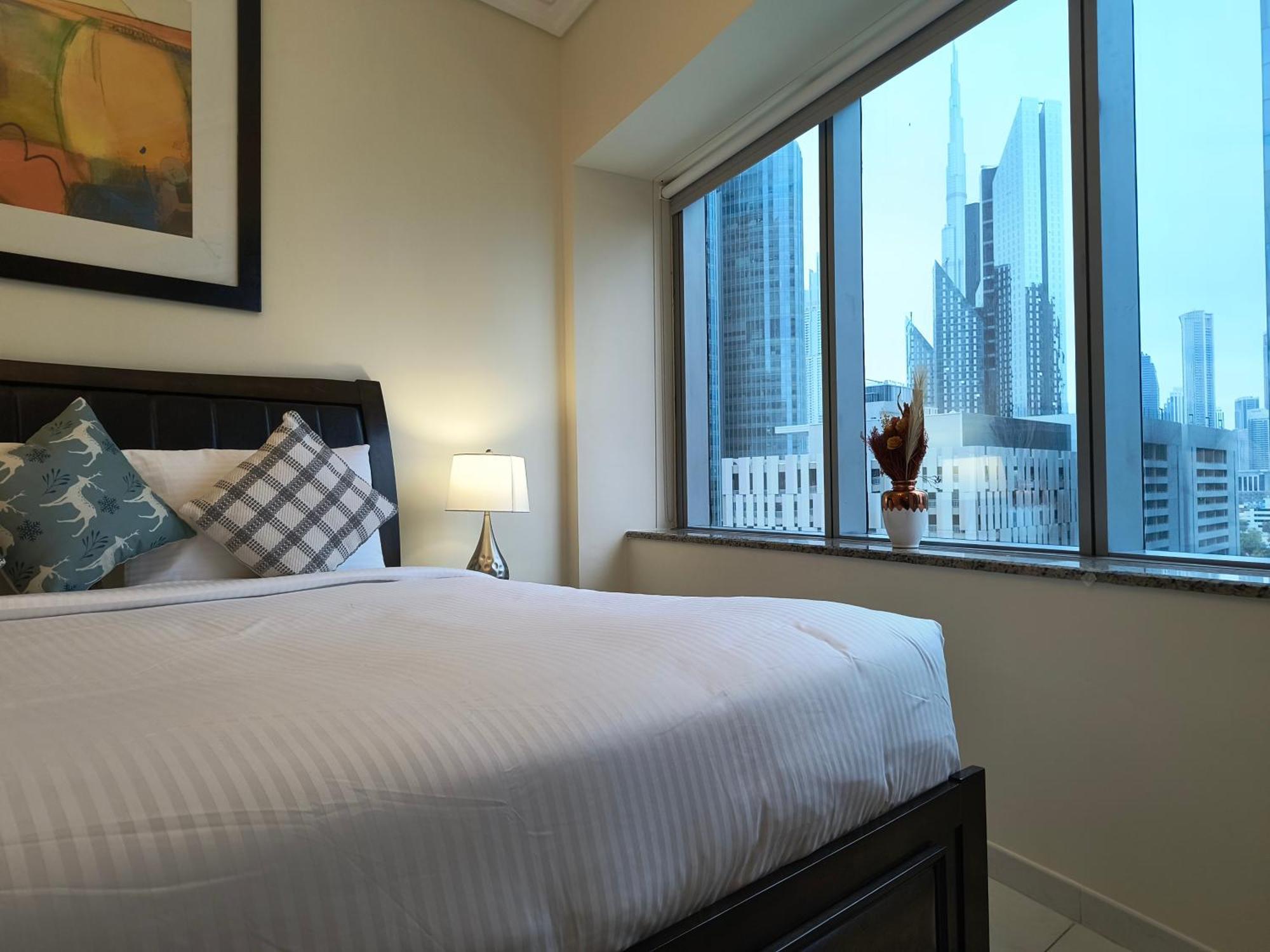 Trinity Holiday Homes - Sheikh Zayed Road Near To Financial Center Metro Station Dubai Exterior photo
