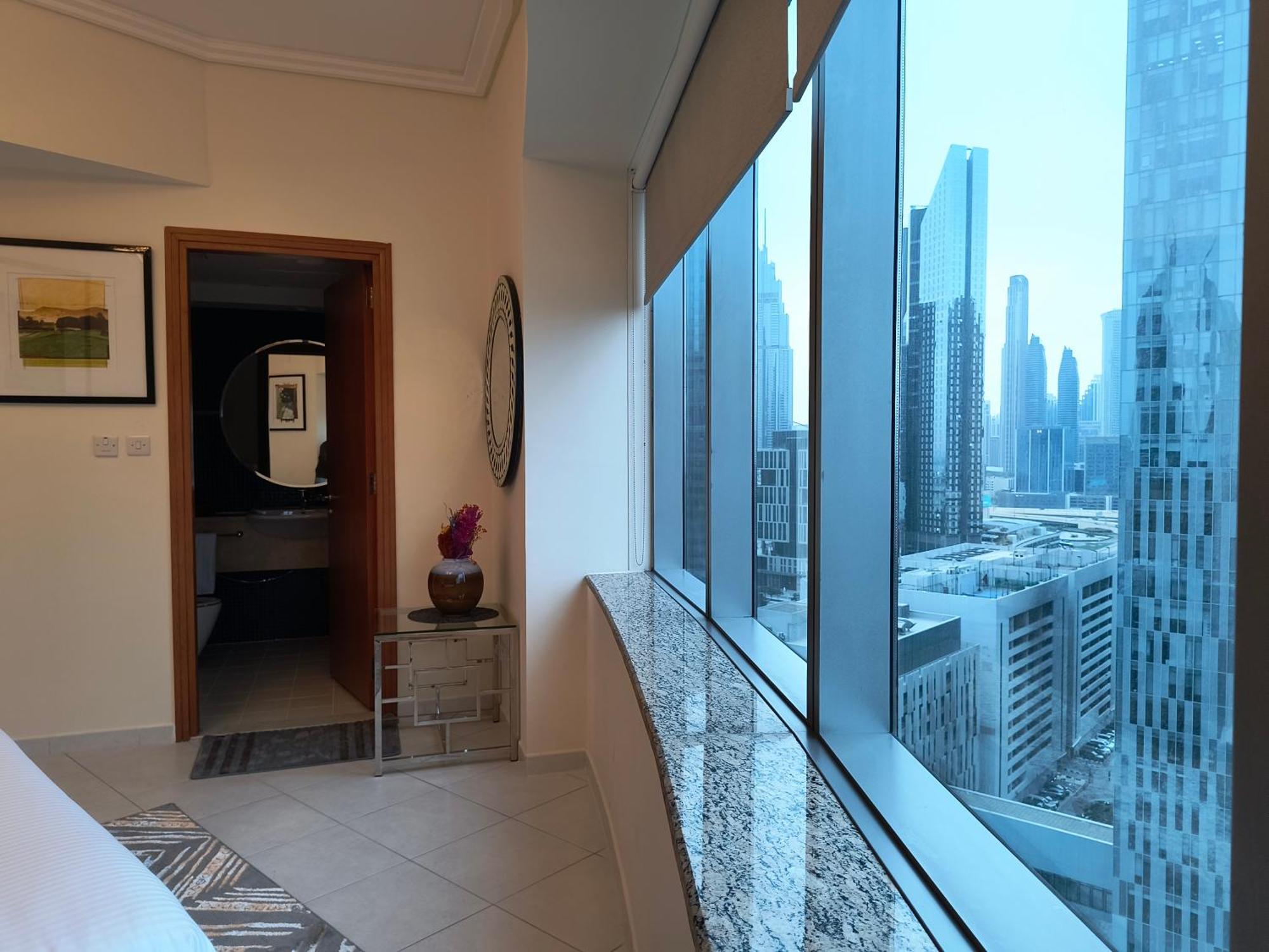 Trinity Holiday Homes - Sheikh Zayed Road Near To Financial Center Metro Station Dubai Exterior photo